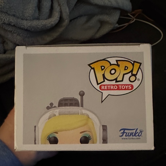 Funko Barbie Astronaut Pop Vinyl Figure - Pink and White - Picture 5 of 5
